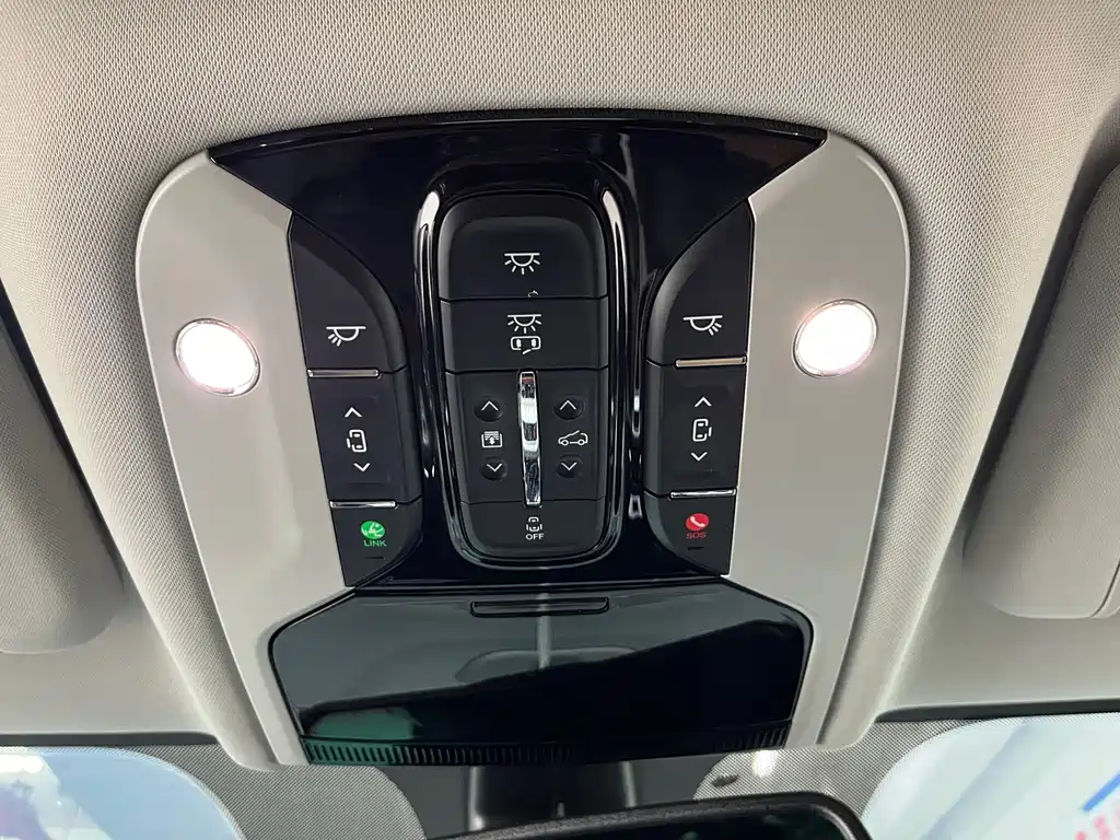 GAC Motor Trumpchi M8 — фото 14