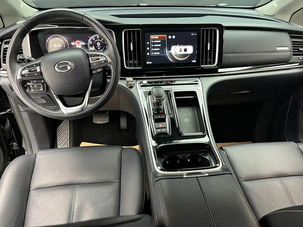 GAC Motor Trumpchi M8 — фото 18