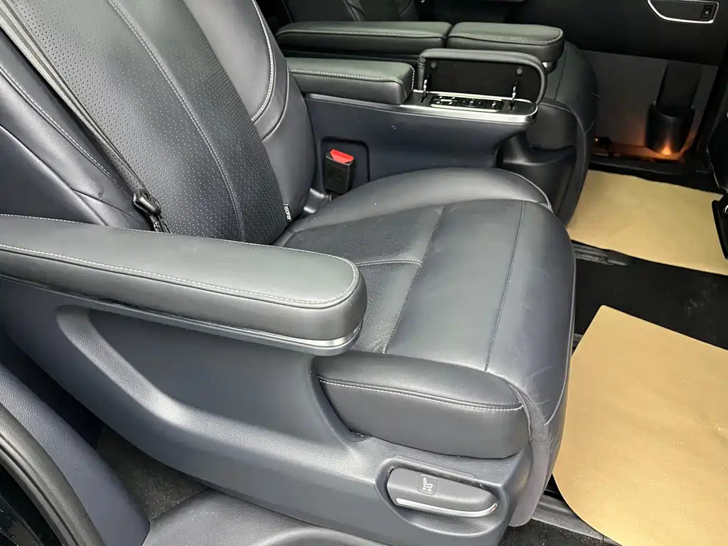 GAC Motor Trumpchi M8 — фото 26