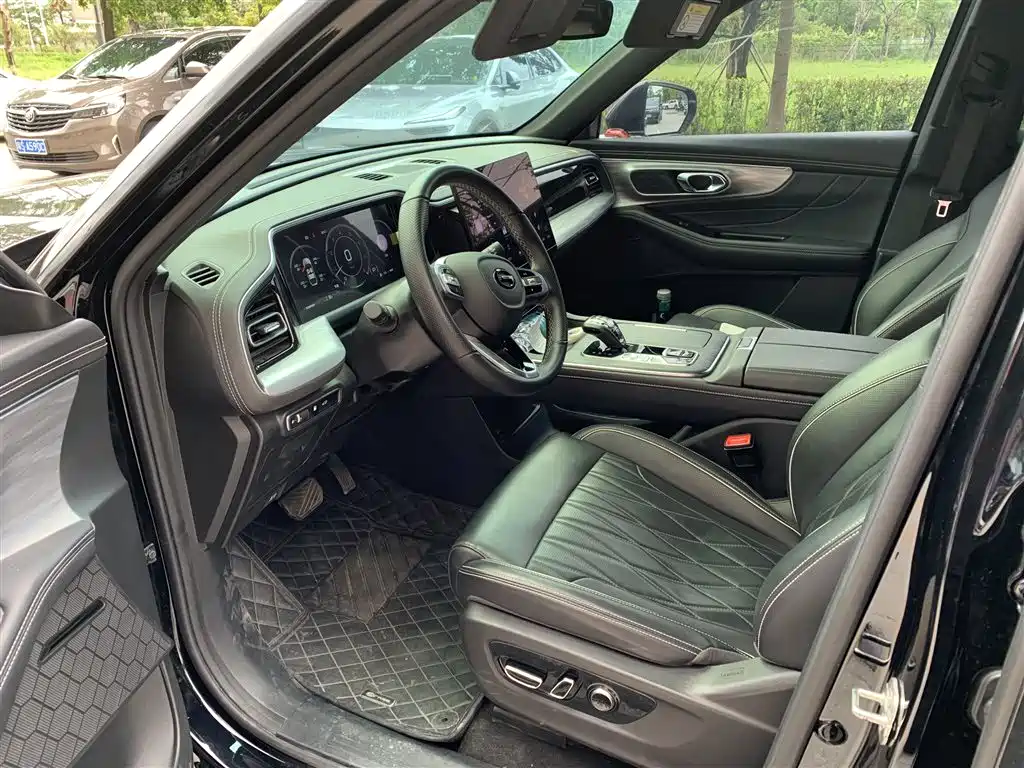 GAC Motor Trumpchi GS8 — фото 4
