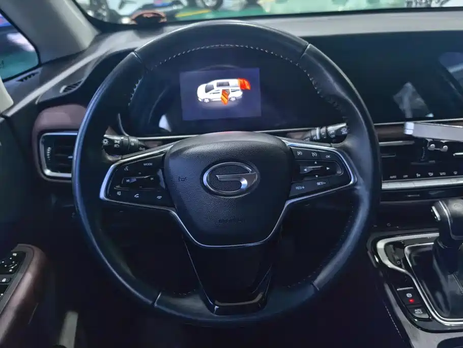 GAC Motor Trumpchi M6 — фото 15