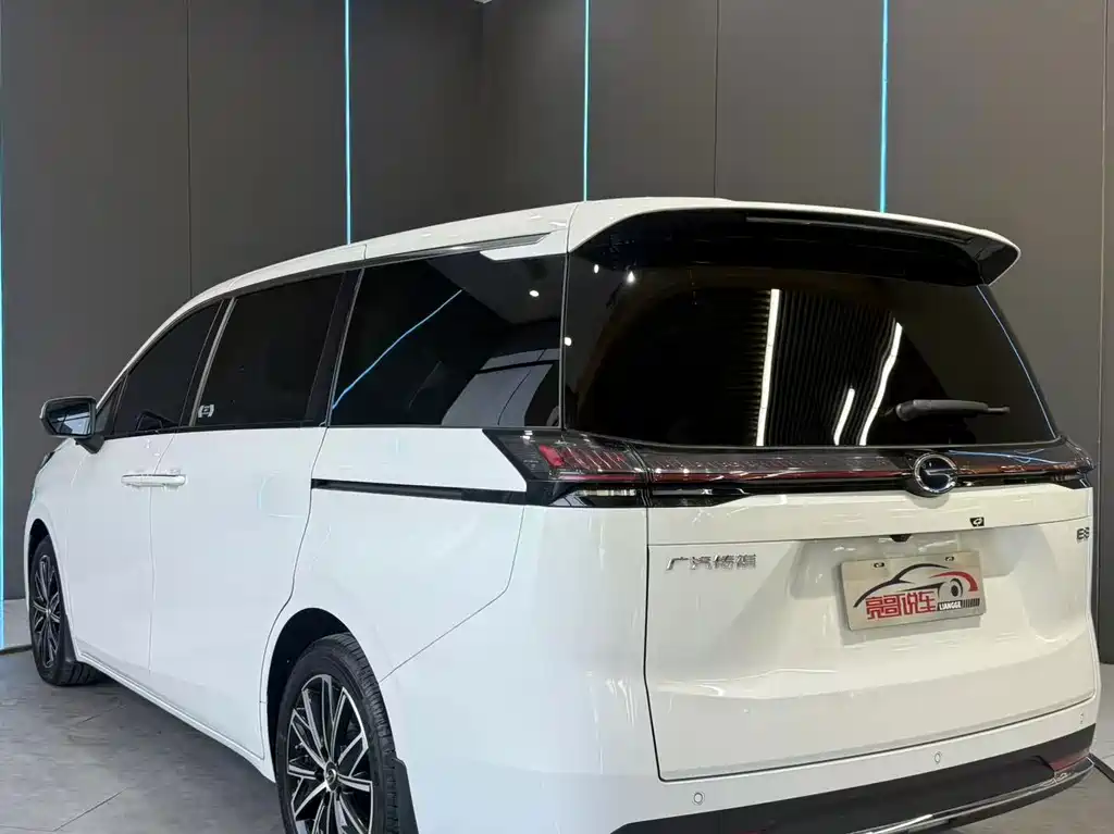GAC Motor Trumpchi E8 — фото 8