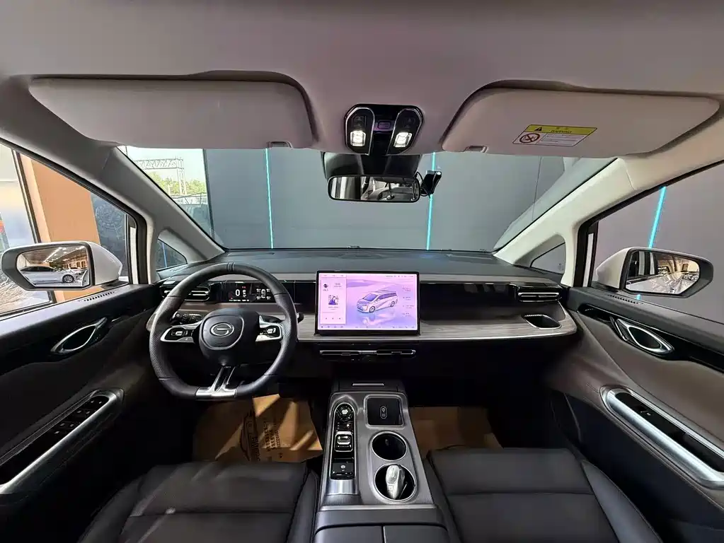 GAC Motor Trumpchi E8 — фото 9