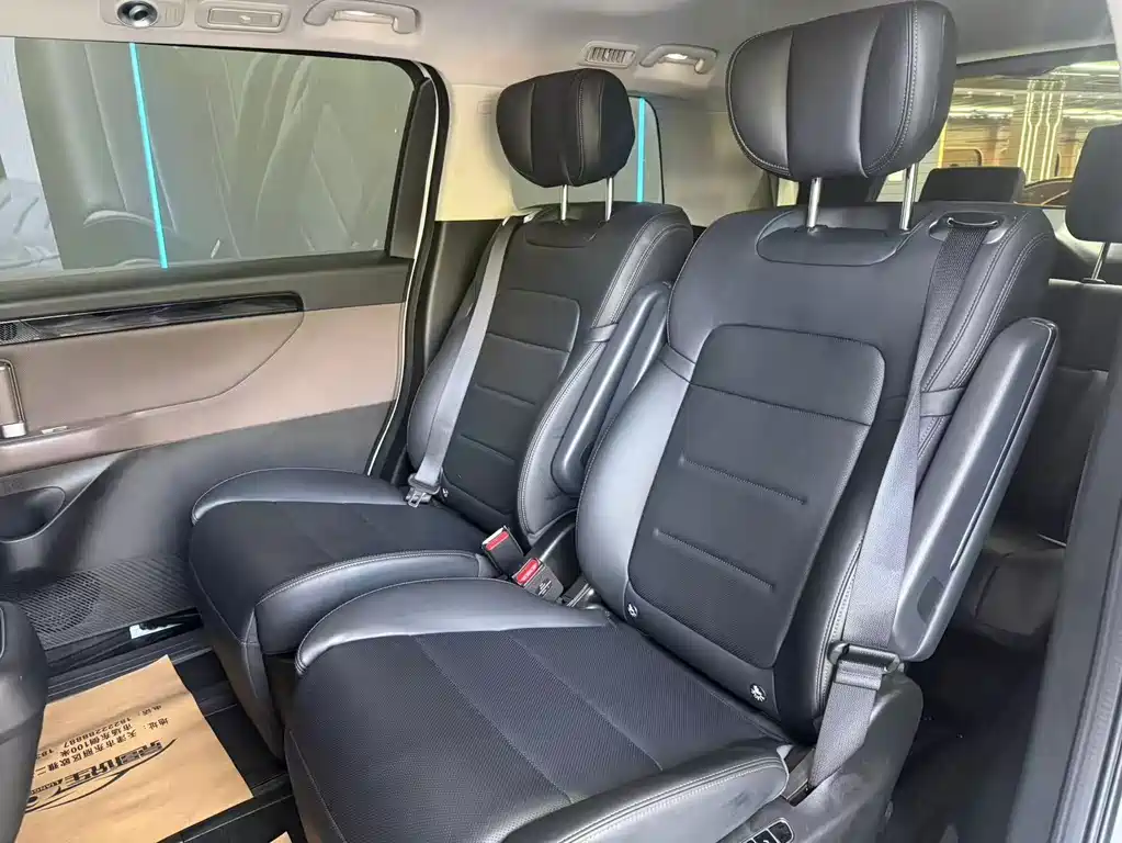 GAC Motor Trumpchi E8 — фото 10