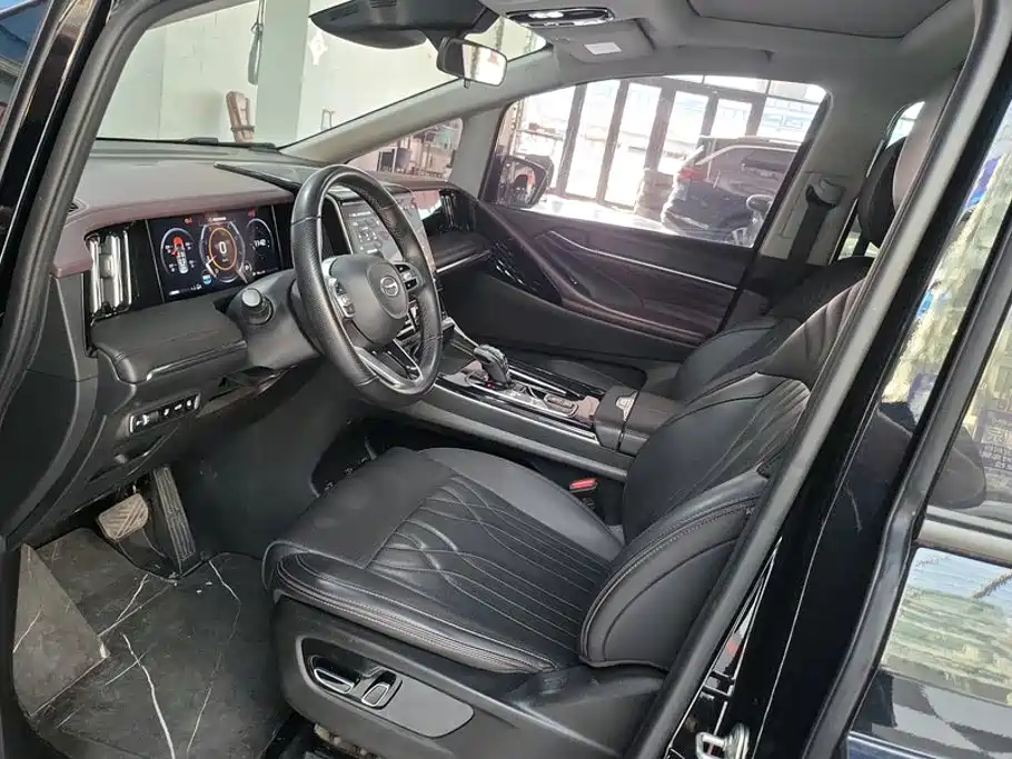 GAC Motor Trumpchi M8 — фото 9