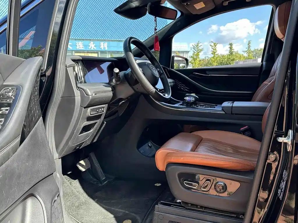 GAC Motor Trumpchi E9 — фото 3
