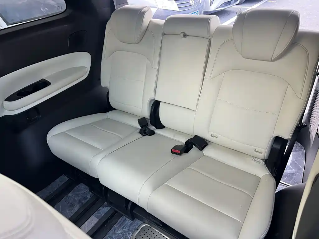 GAC Motor Trumpchi M8 — фото 30