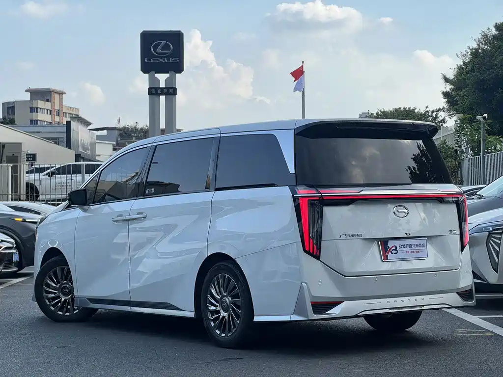 GAC Motor Trumpchi M8 — фото 4