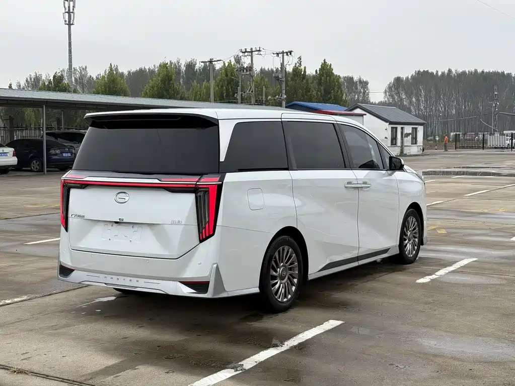 GAC Motor Trumpchi M8 — фото 6