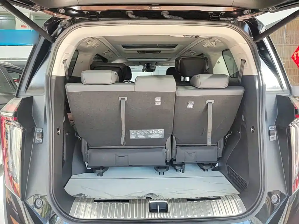 GAC Motor Trumpchi M8 — фото 19