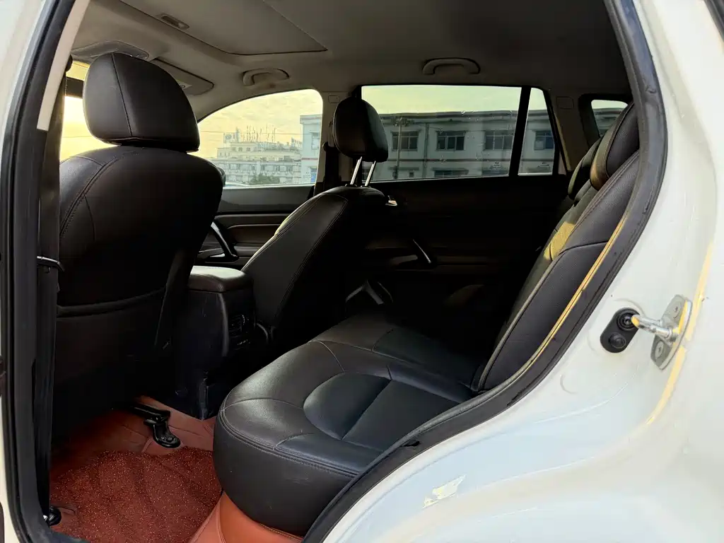 GAC Motor Trumpchi GS4 — фото 8