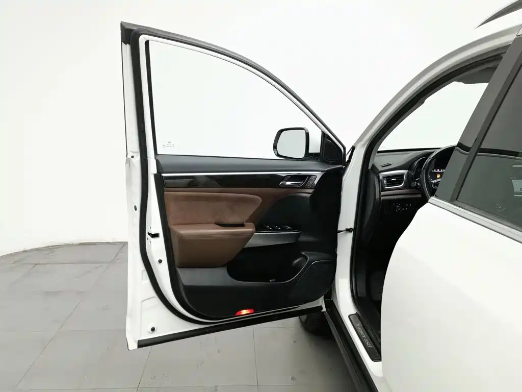 GAC Motor Trumpchi GS8 — фото 8