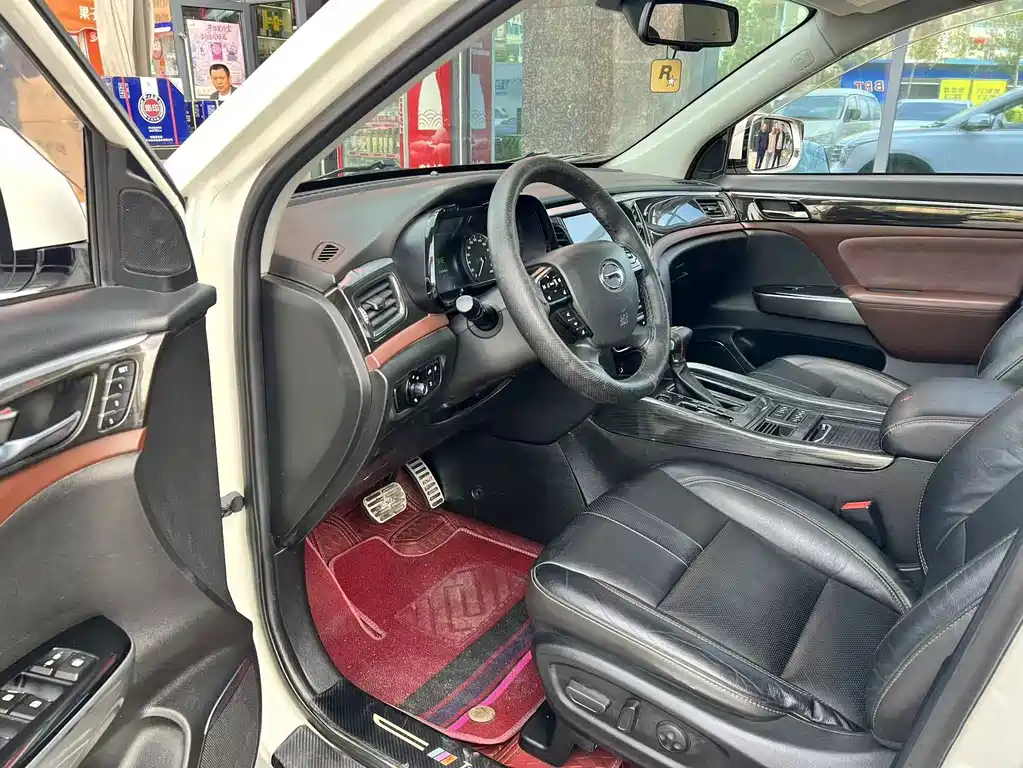 GAC Motor Trumpchi GS8 — фото 10
