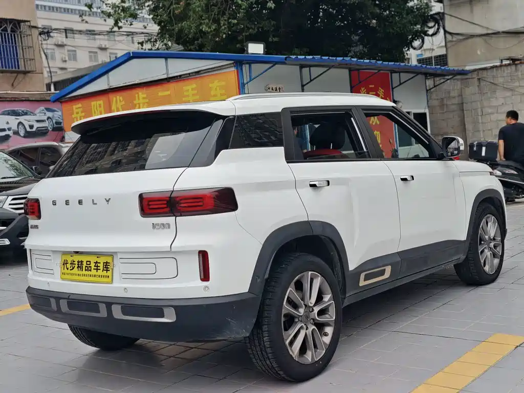 Geely Icon — фото 18