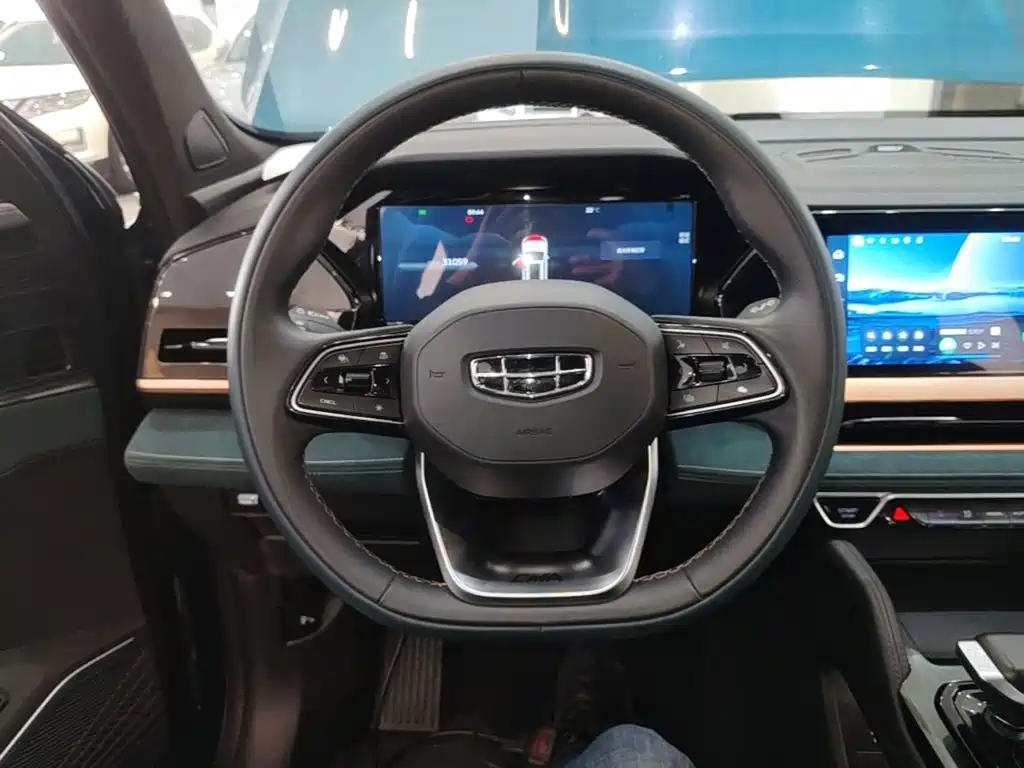 Geely Xingyue L — фото 11