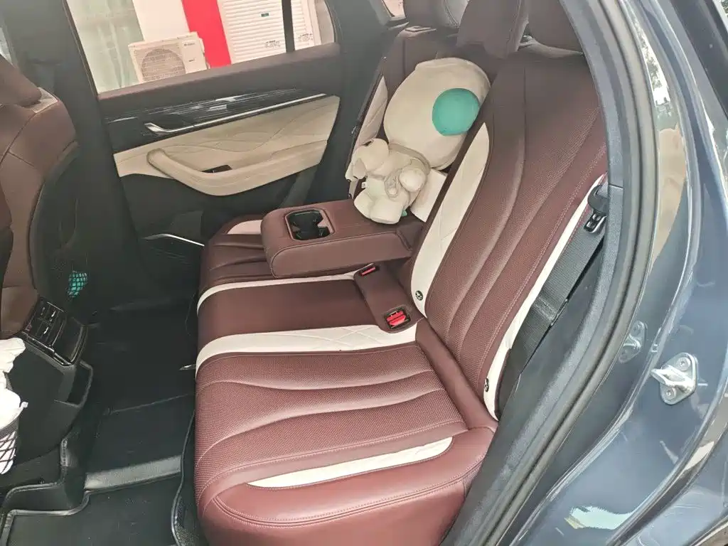 Geely Xingyue L — фото 15