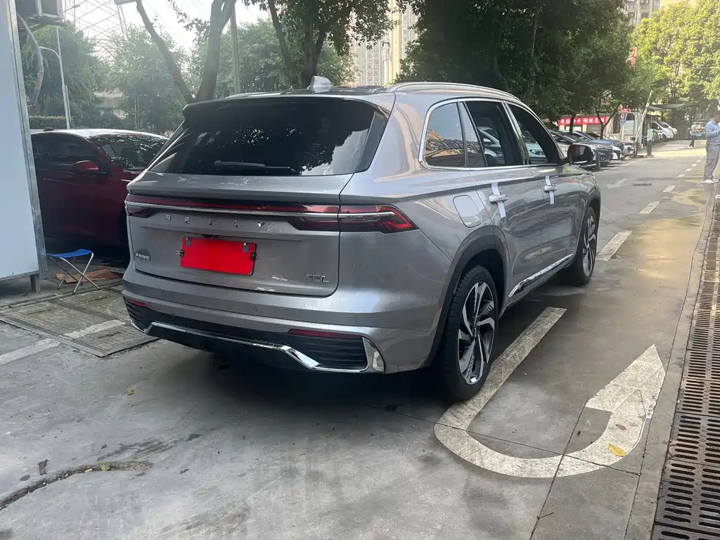 Geely Xingyue L — фото 6