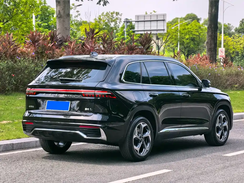 Geely Xingyue L — фото 14