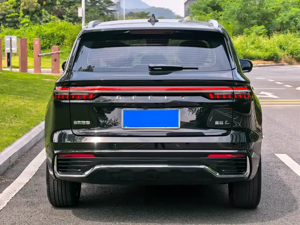 Geely Xingyue L — фото 15