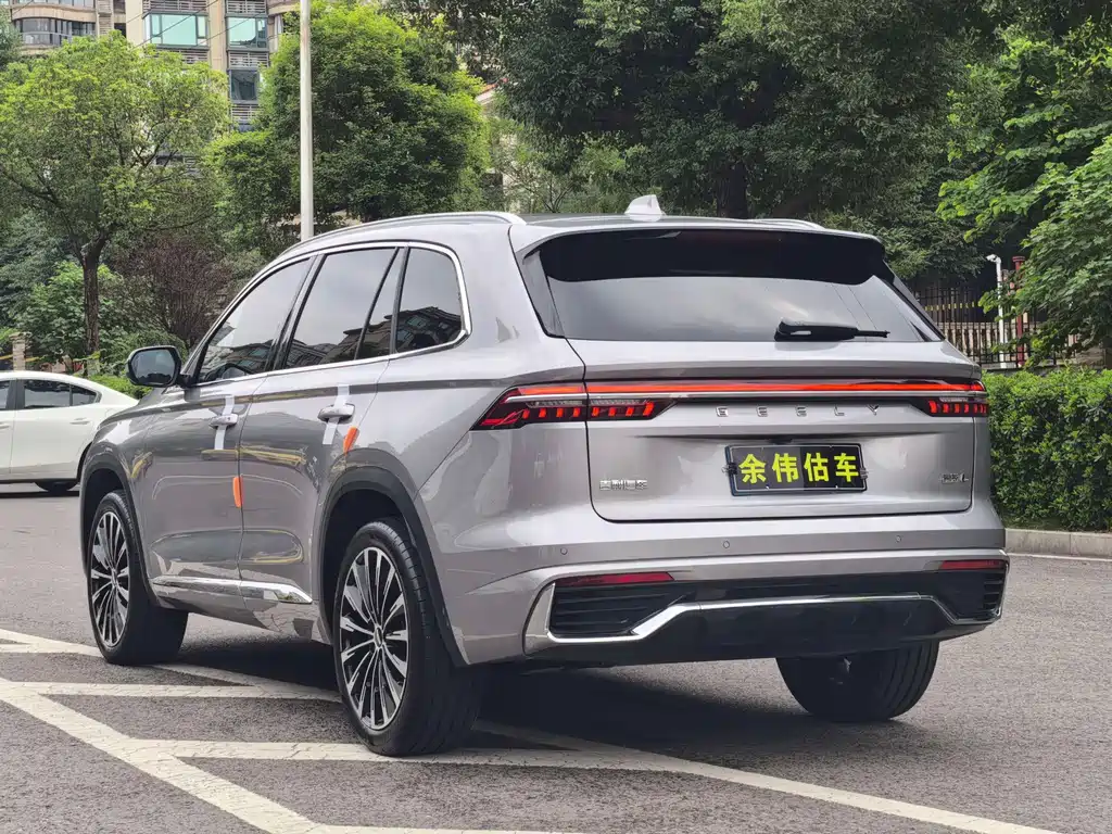 Geely Xingyue L — фото 17