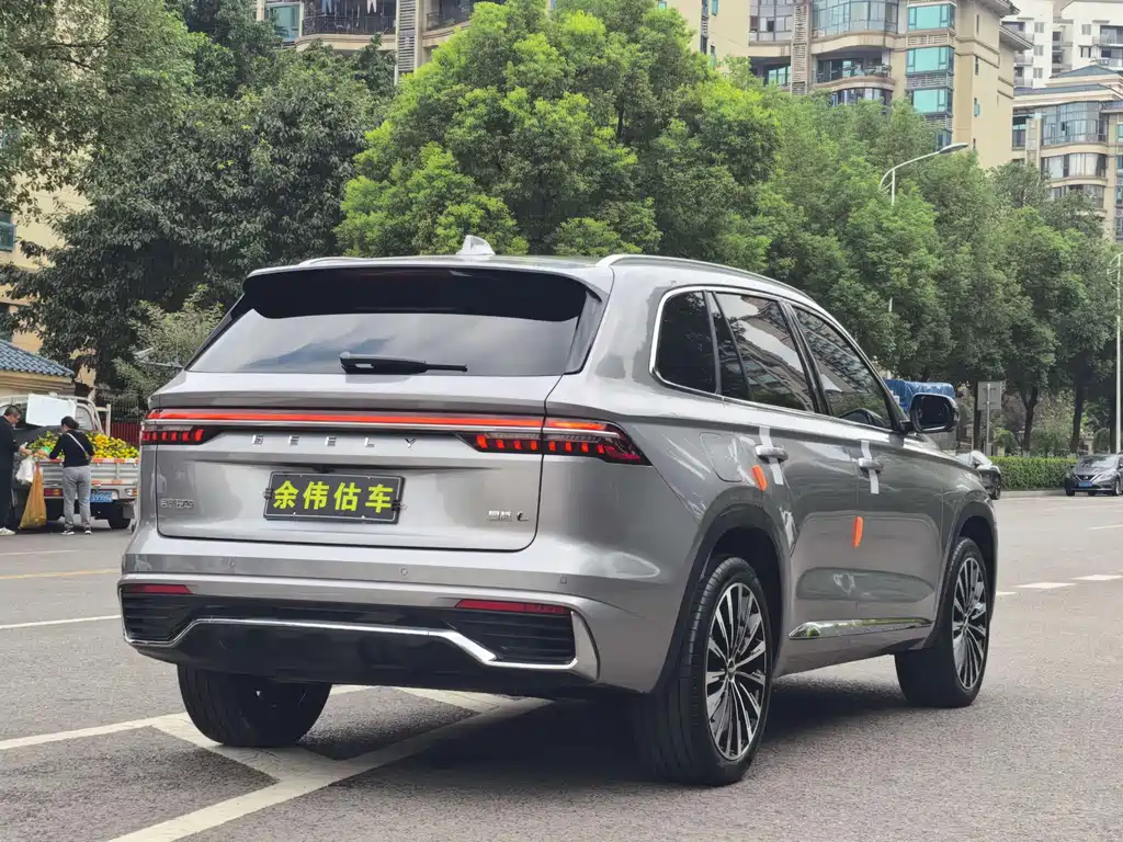Geely Xingyue L — фото 18