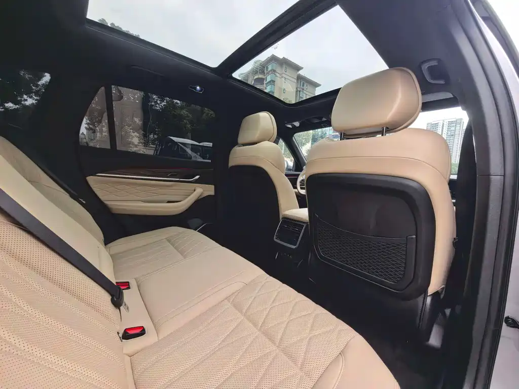 Geely Xingyue L — фото 10