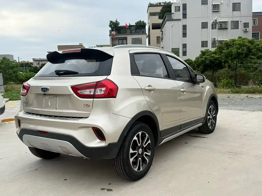 Geely Vision X3 — фото 4