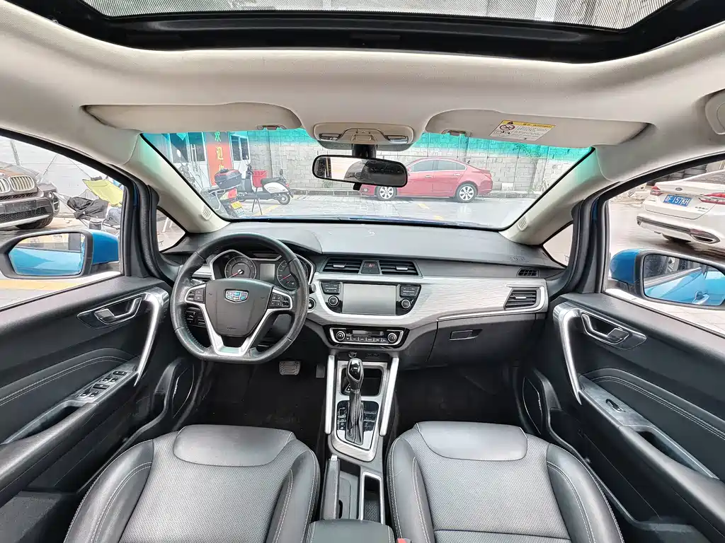 Geely Vision X3 — фото 6