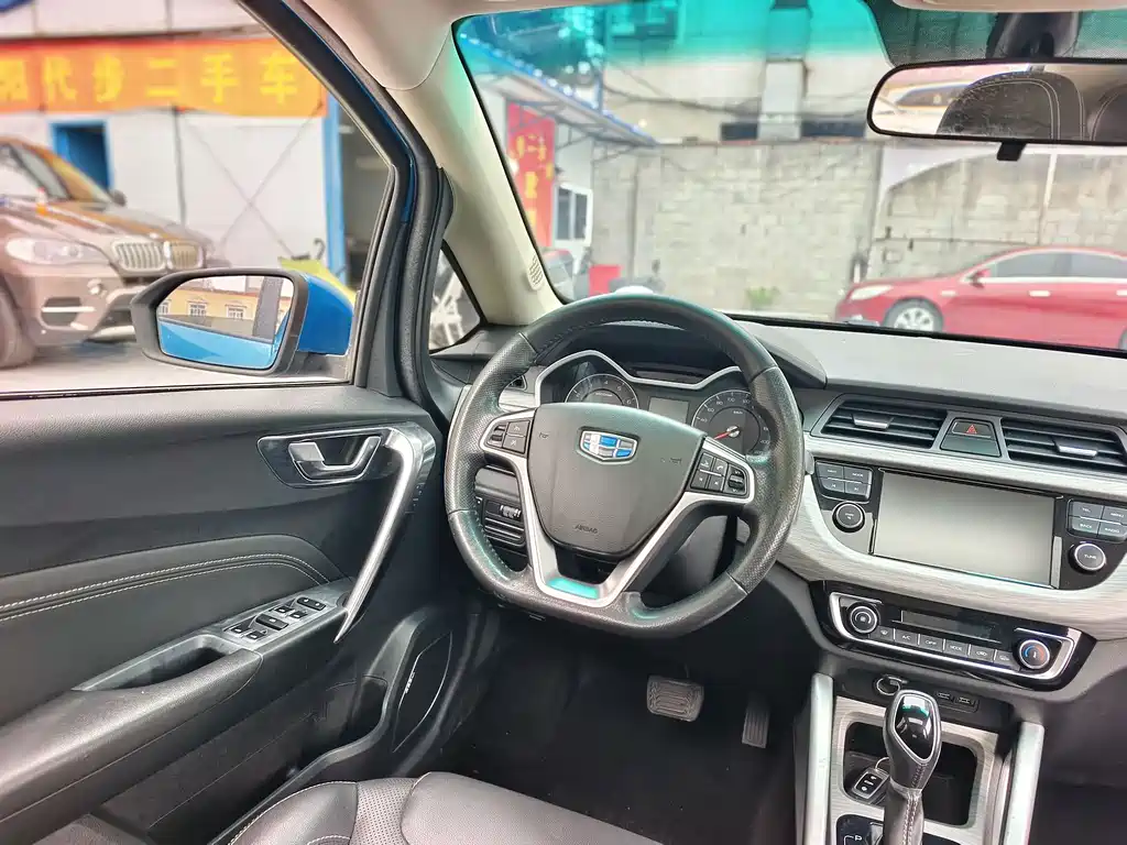 Geely Vision X3 — фото 7