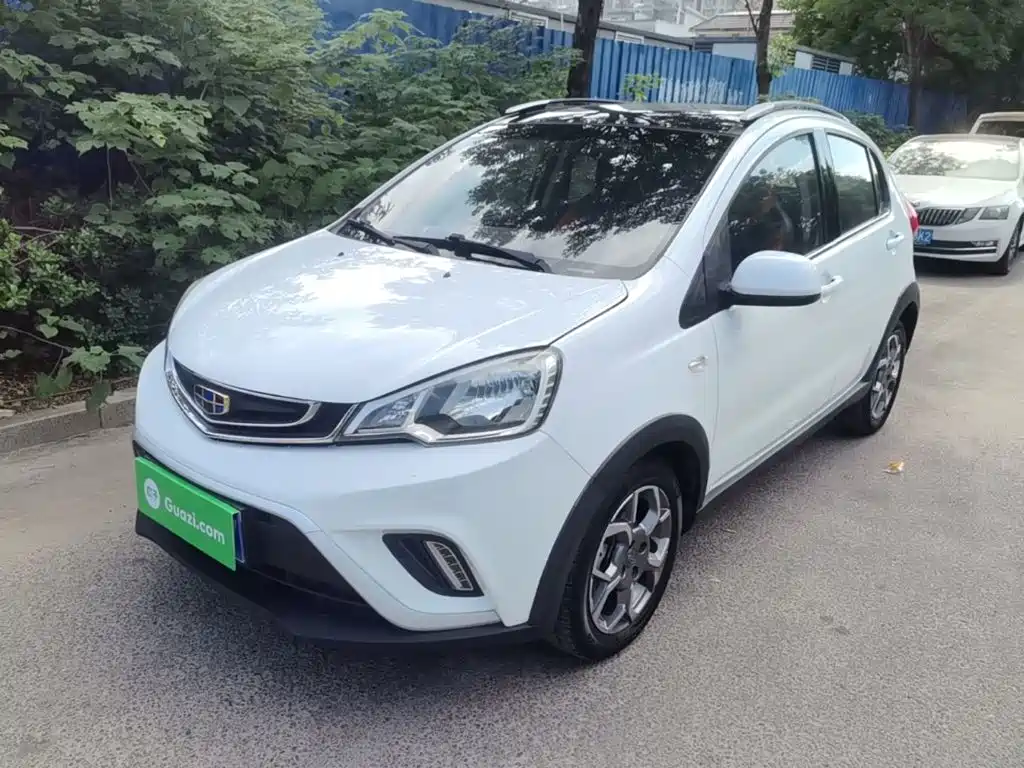 Geely Vision X1 — фото 2