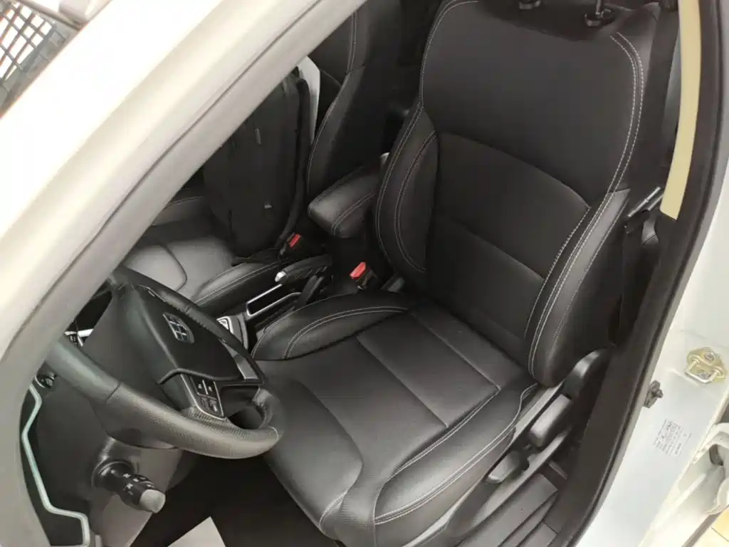Geely Vision X3 — фото 15