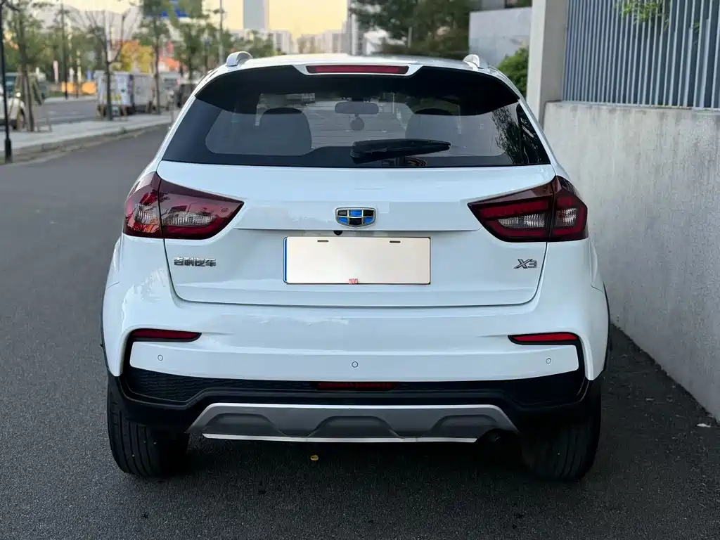 Geely Vision X3 — фото 4