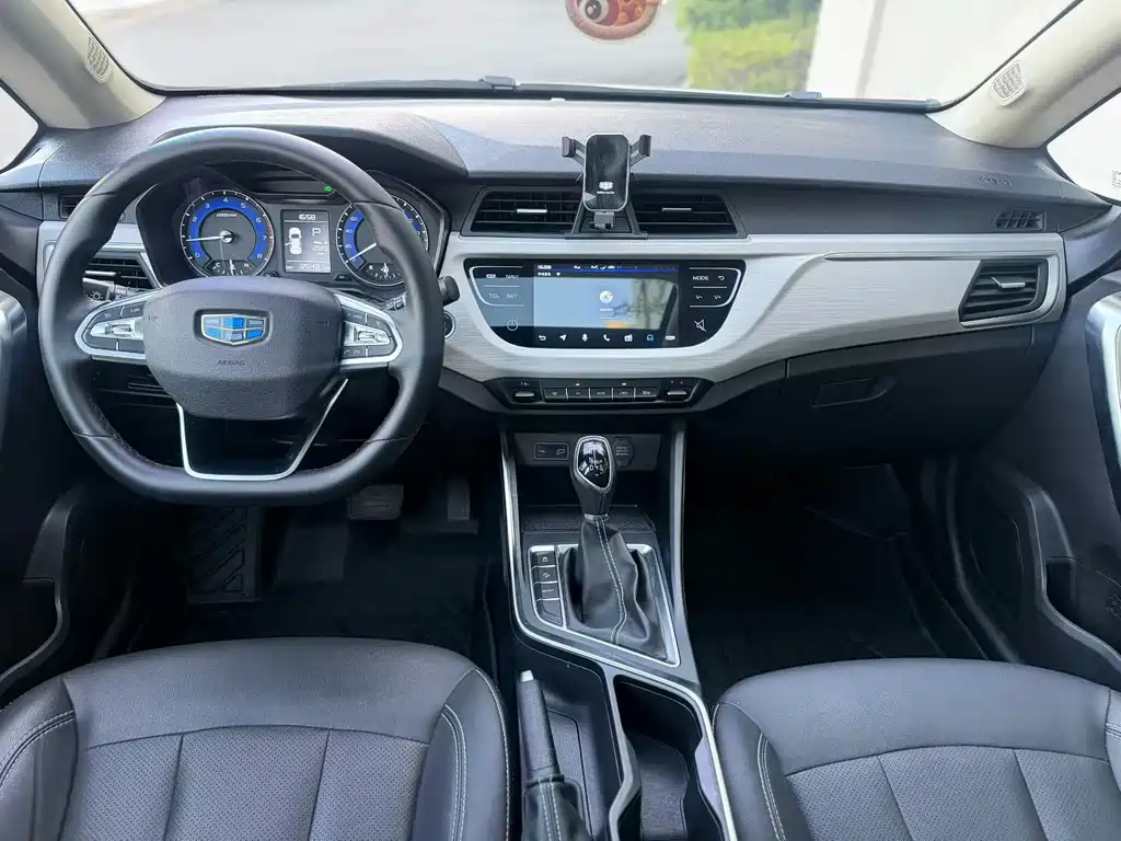Geely Vision X3 — фото 6