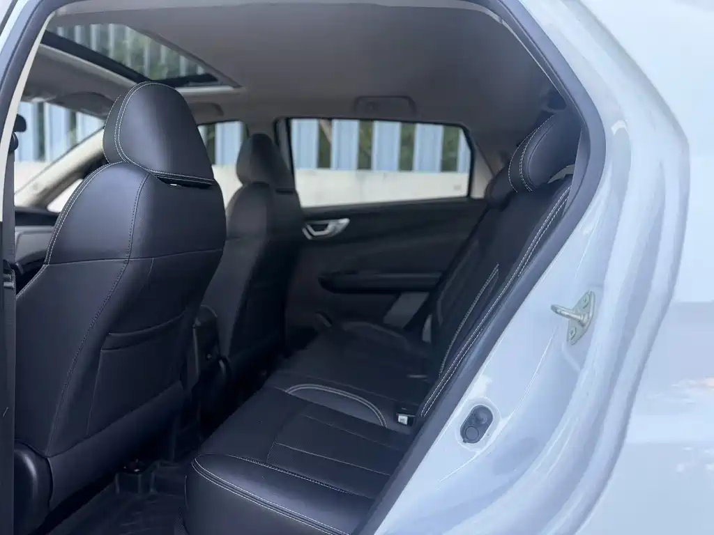 Geely Vision X3 — фото 7
