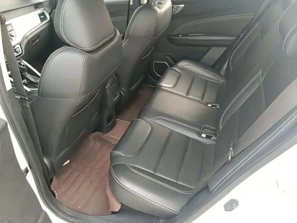 Geely Vision X3 — фото 17