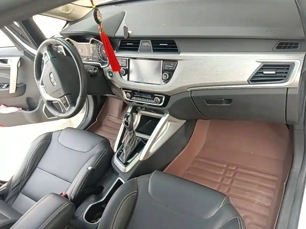 Geely Vision X3 — фото 10