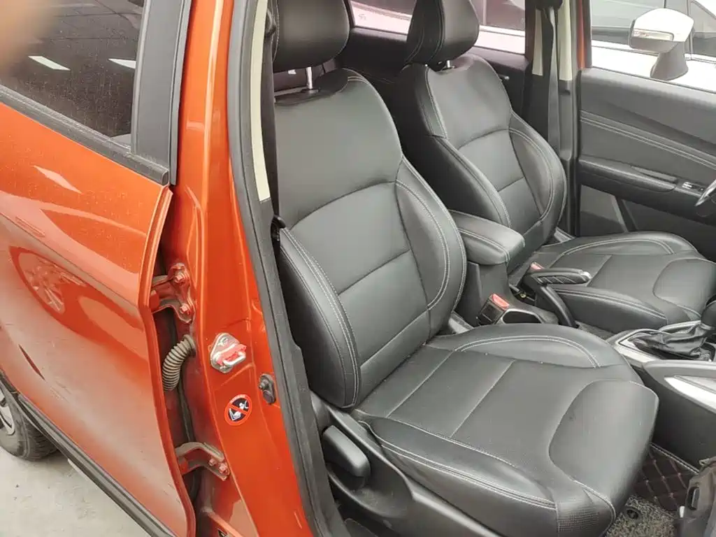 Geely Vision X3 — фото 25