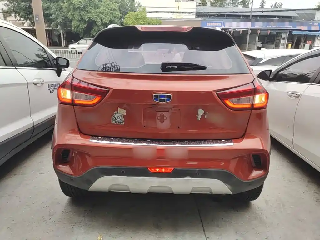Geely Vision X3 — фото 6