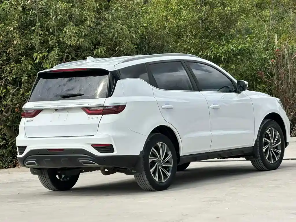 Geely Vision X6 — фото 3