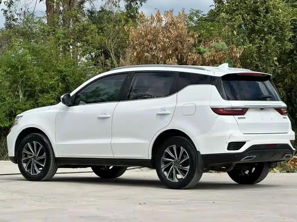 Geely Vision X6 — фото 4