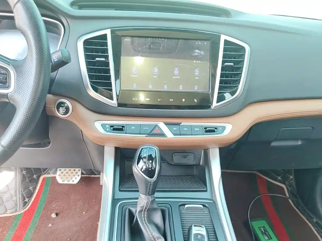 Geely Vision X6 — фото 13