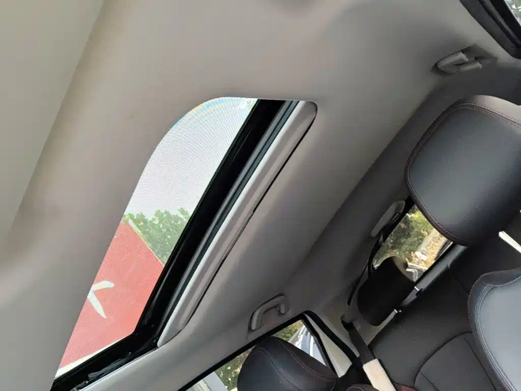 Geely Vision X3 — фото 18