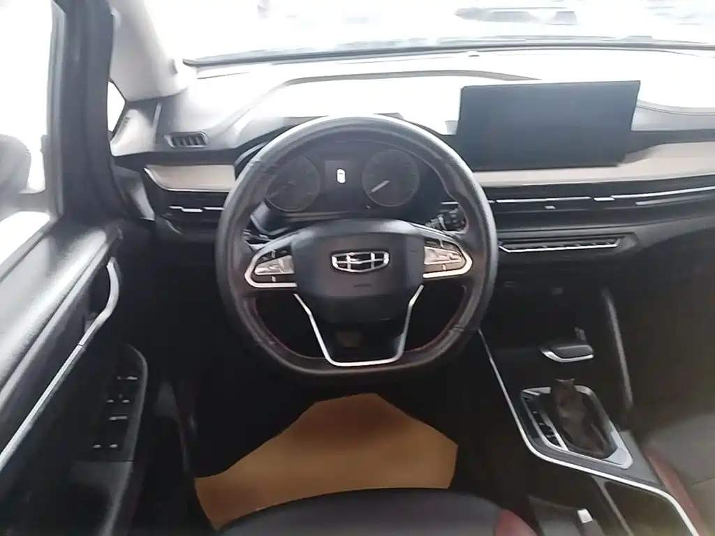 Geely Vision X3 — фото 11