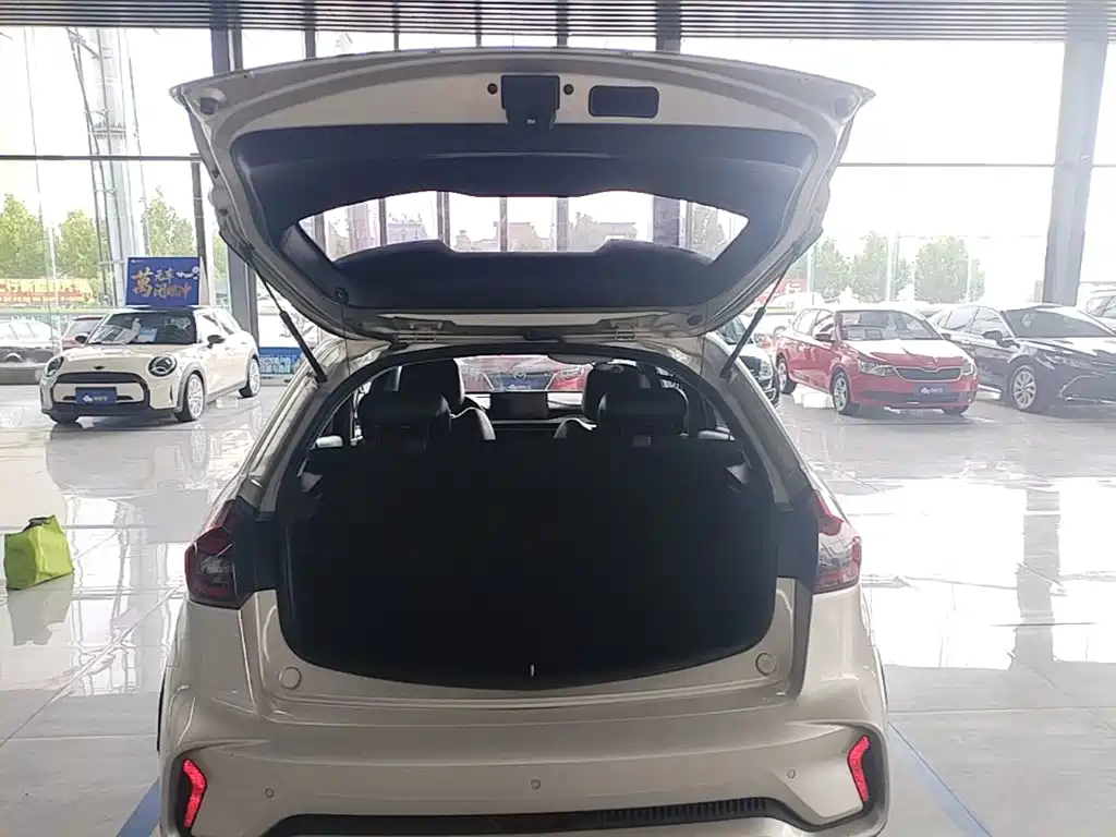 Geely Vision X3 — фото 19