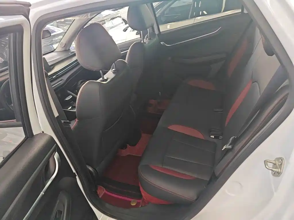 Geely Vision X3 — фото 17