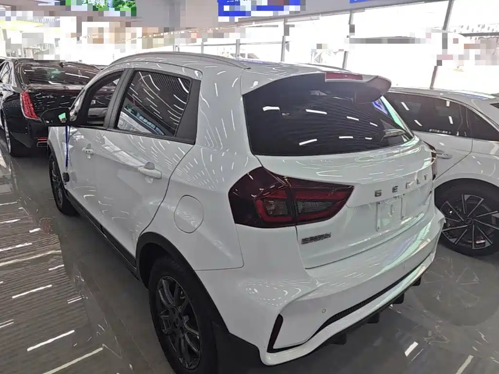 Geely Vision X3 — фото 5