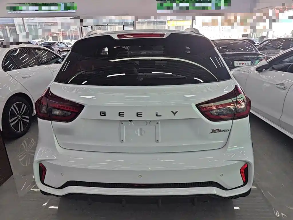Geely Vision X3 — фото 6