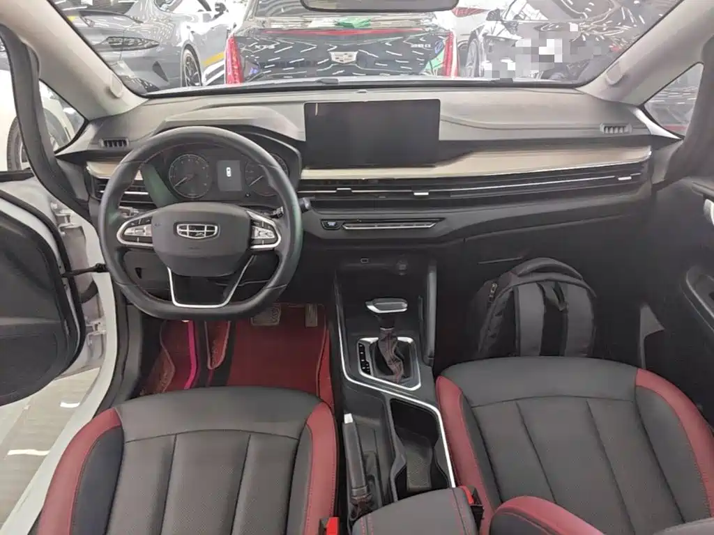 Geely Vision X3 — фото 10