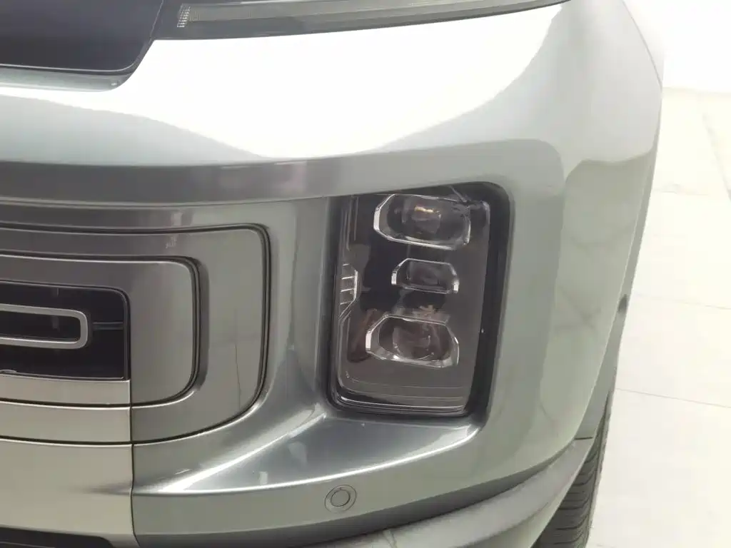 Geely Icon — фото 7