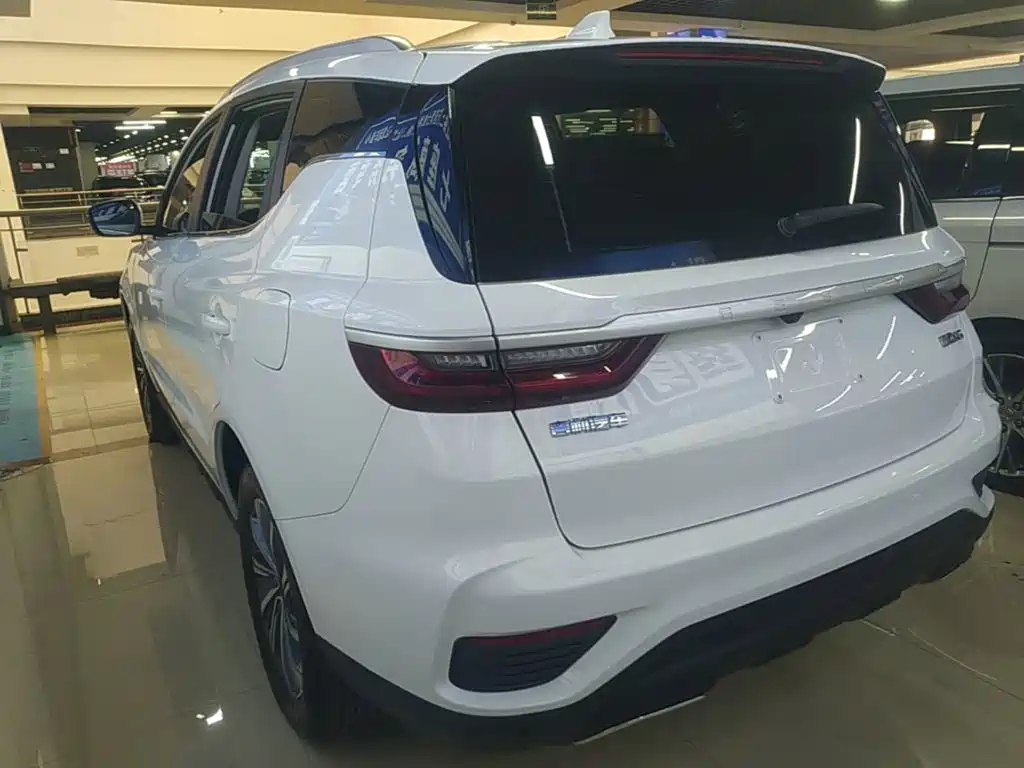 Geely Vision X6 — фото 5
